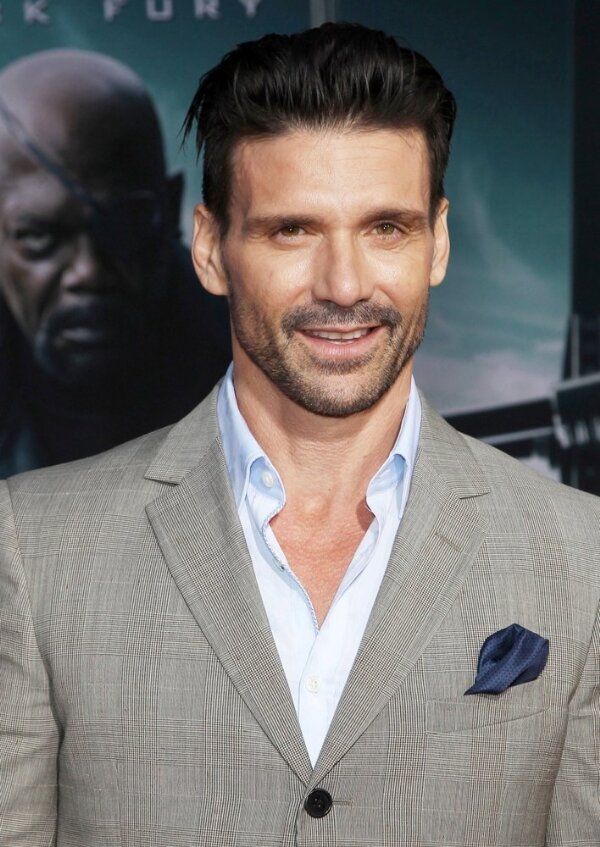 stephanie_frank_grillo_nel_cast